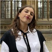 Laureanda in Lettere Classiche presso l’Università di Oxford diplomata con 100 e lode dal Liceo Classico offre Lezioni di Latino